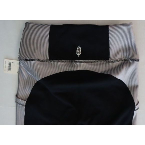 Free People Movement OB1275464 Women's Sz S Black Hardio Cardio Leggings $118 - Picture 4 of 7